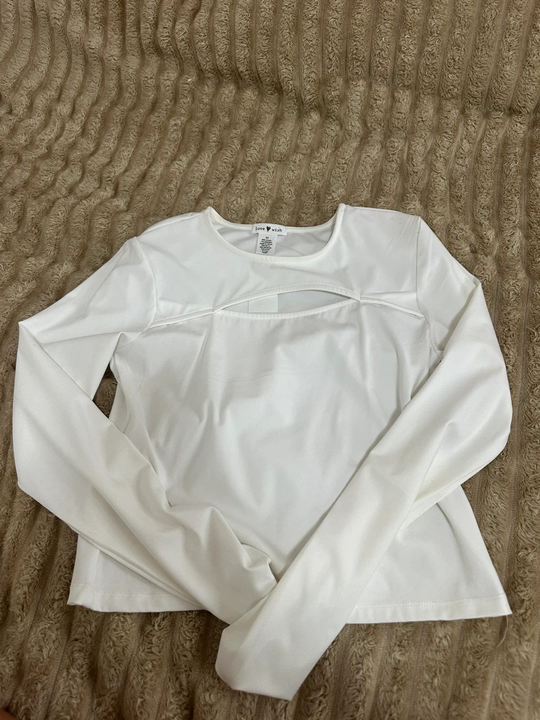 Love & Wish White Cut-Out Long Sleeve Top