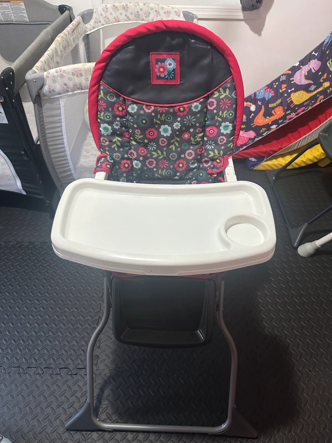 Cosco Kids High Chair - photo 2