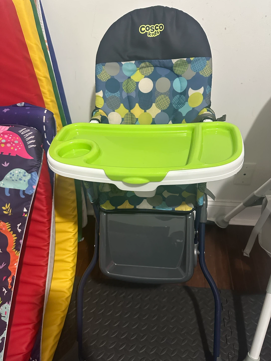 Cosco Kids High Chair - photo 3