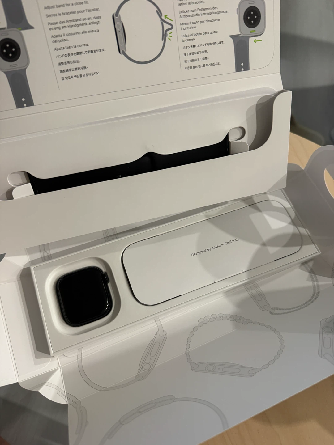 Apple Watch Series 11 42mm Jet Black - photo 3