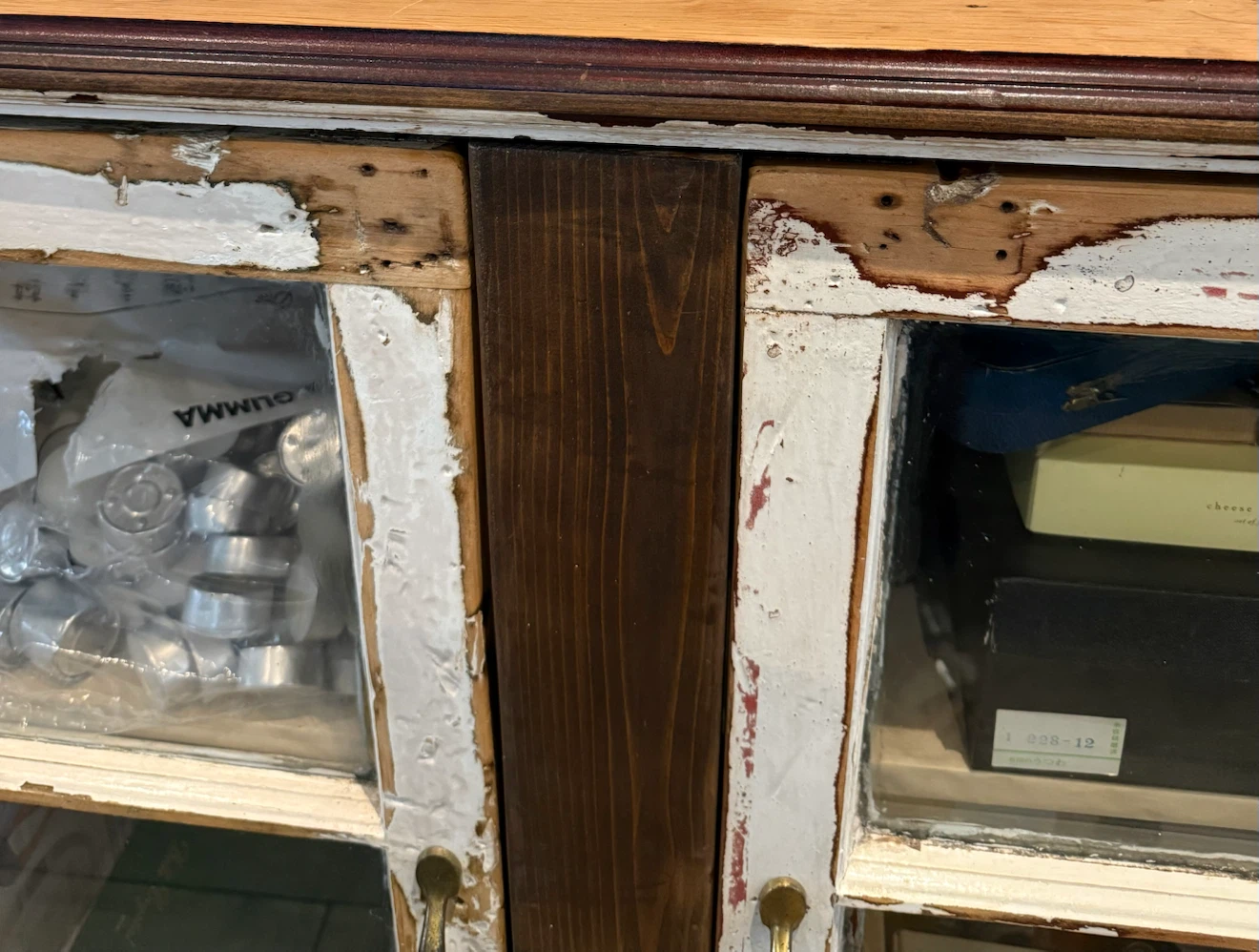 Rustic side cabinet - photo 3
