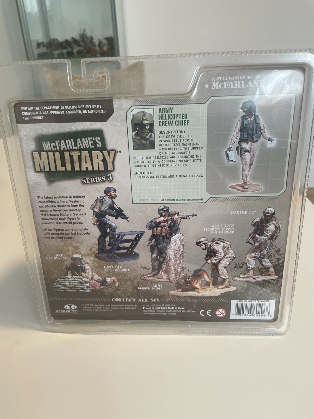 McFarlane's Series 3 Army Helicopter Crew Chief Action Figure - photo 2