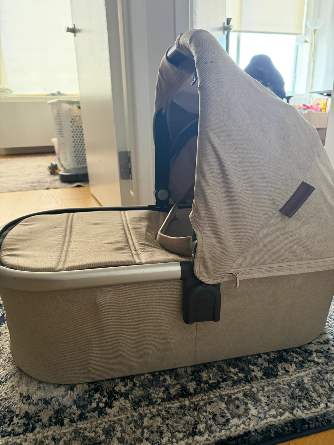 Uppababy MESA infant car seat and bassinet