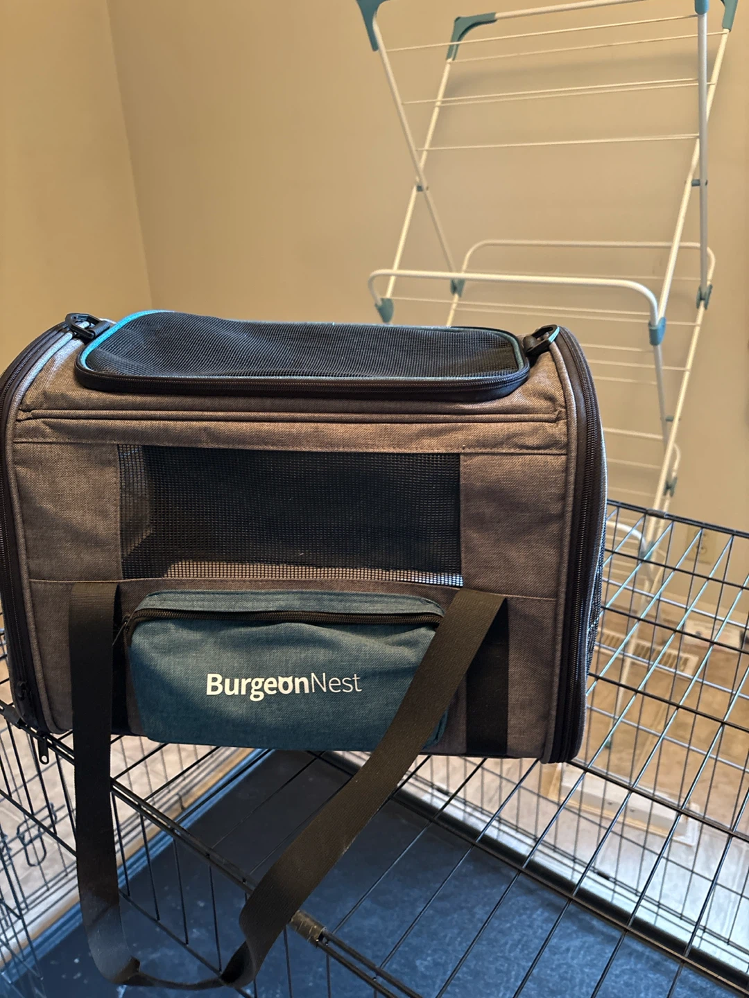 Cat carrier
