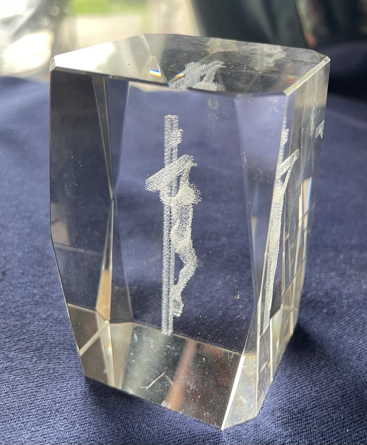 3D Crystal engraving of Jesus on the Cross - photo 3