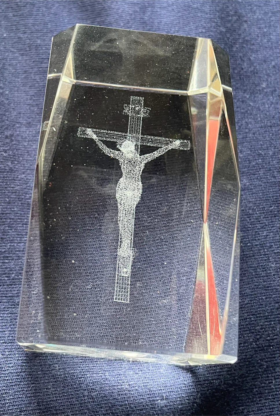 3D Crystal engraving of Jesus on the Cross - photo 4