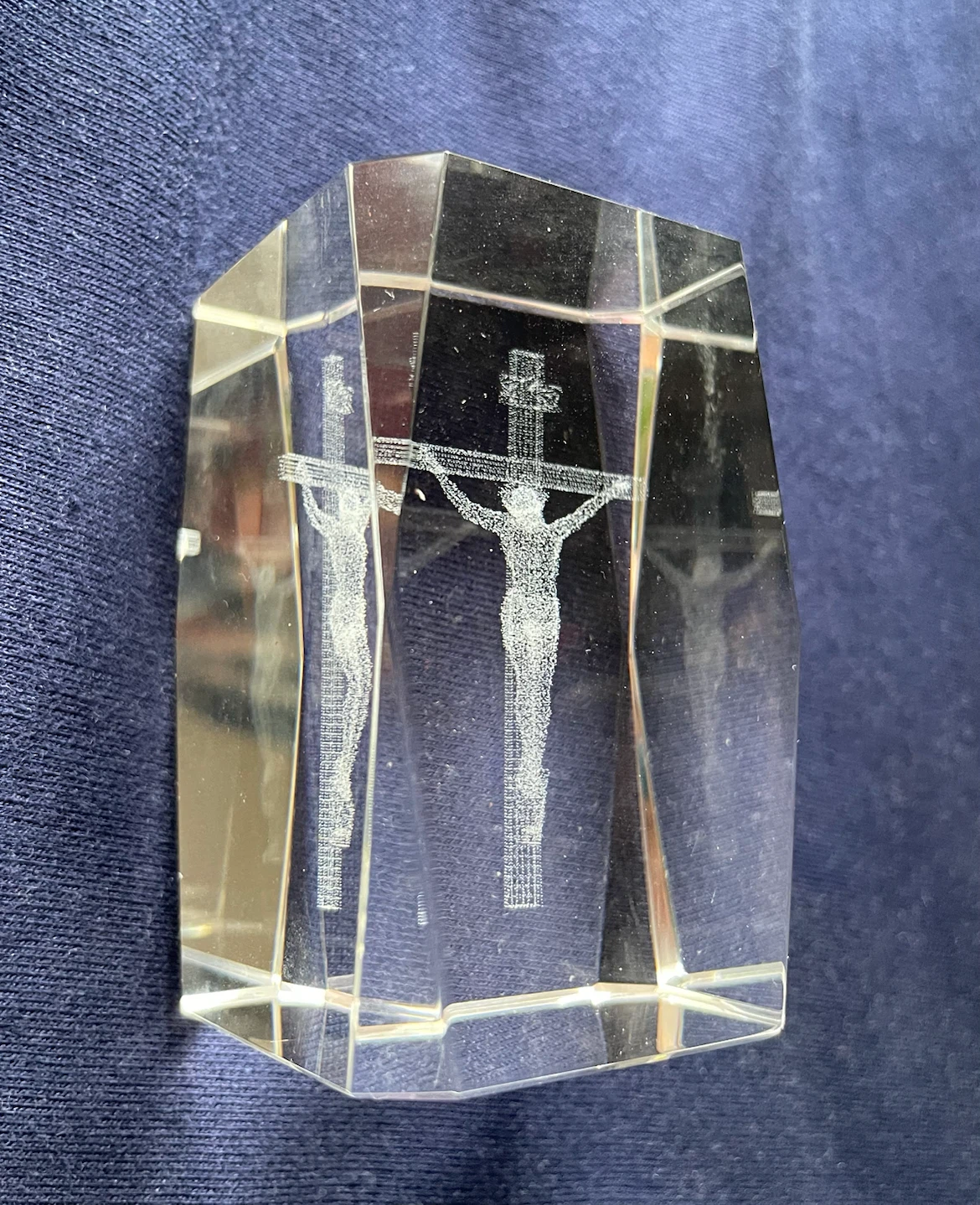 3D Crystal engraving of Jesus on the Cross - photo 5