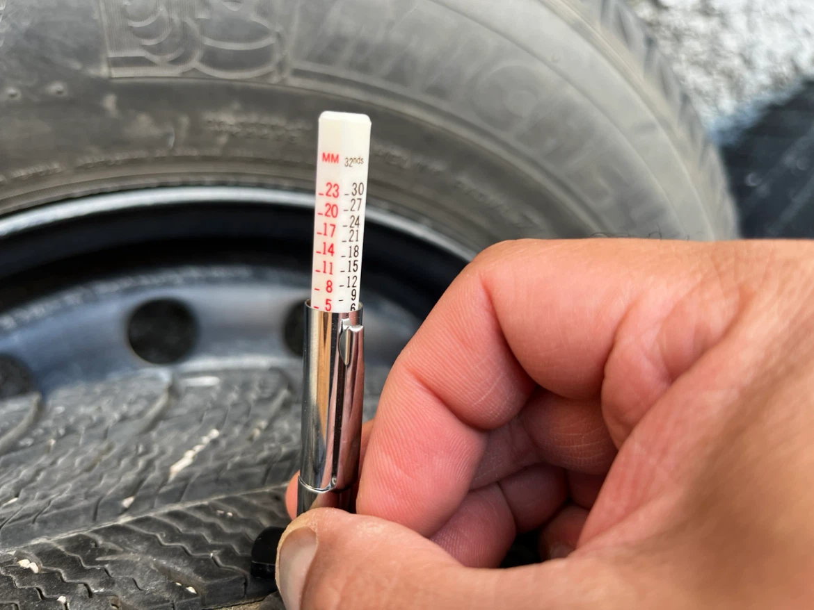 Set of 4 Michelin X-Ice Tires for 2006 Honda Odyssey - photo 5