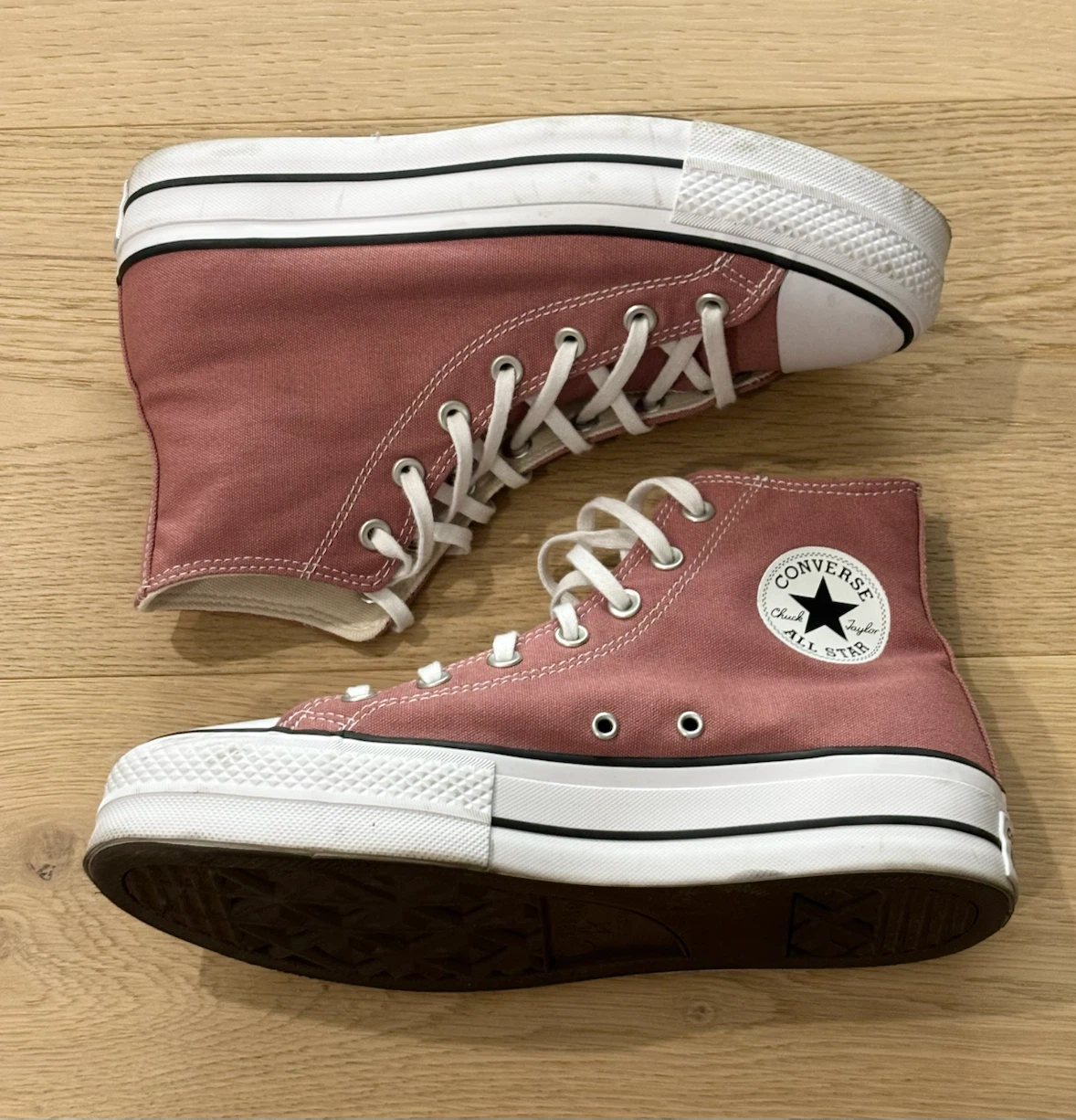 Converse Chuck Taylor All Star Lift Platform High Top, Sz 9.5 - photo 2