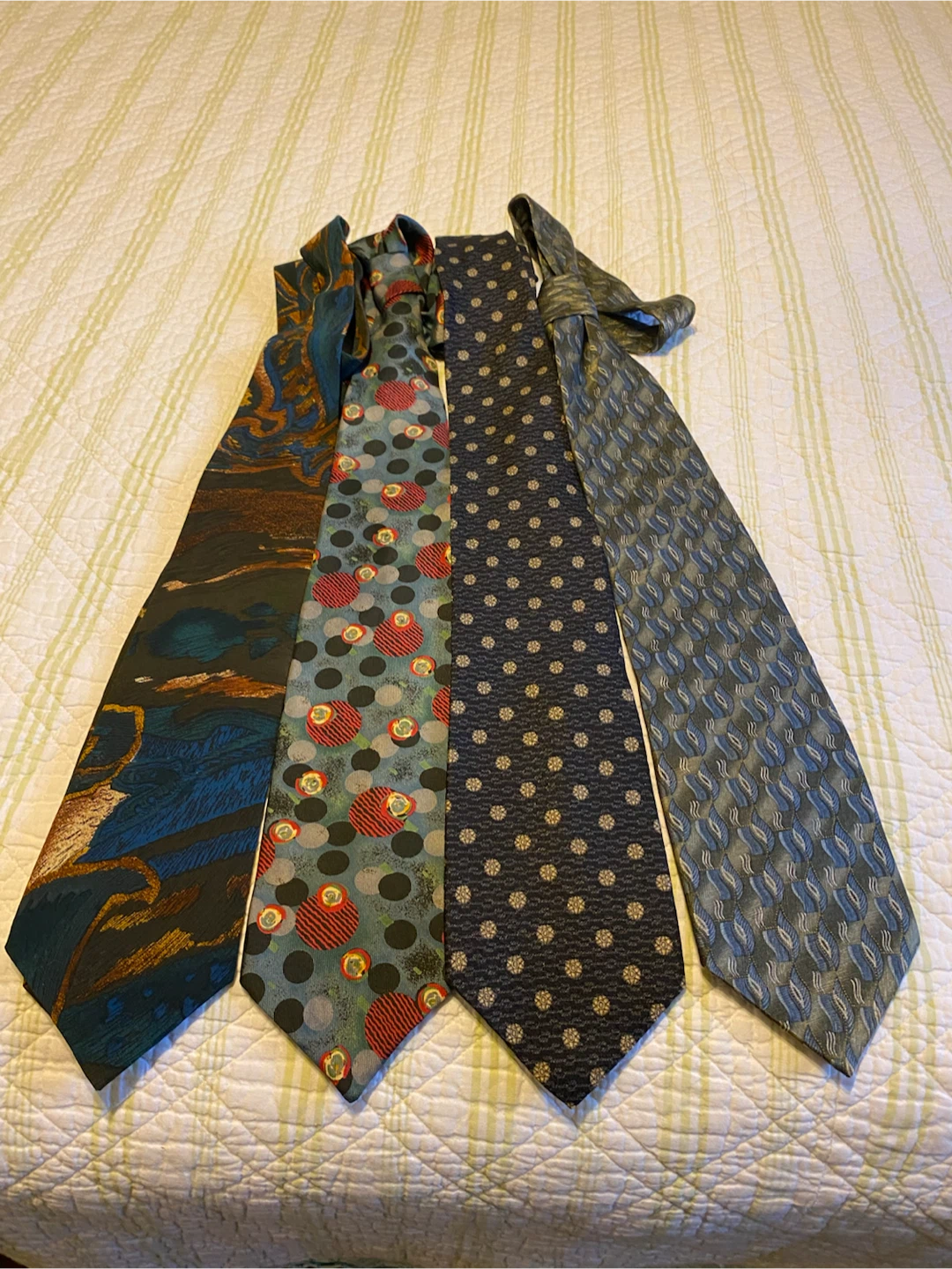 ELEGANT MENS TIES