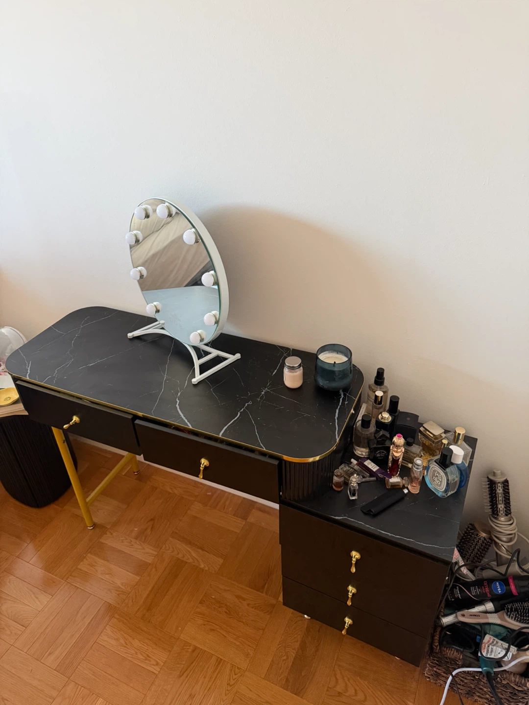 Vanity Desk with Lighted Mirror - photo 2