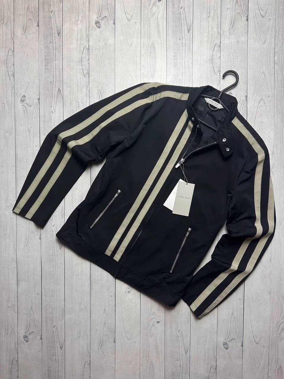 ZARA Man Black Jacket with Beige Stripes – Size L - photo 4