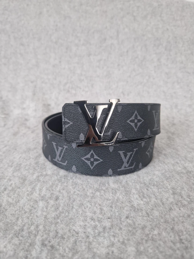 Louis Vuitton Reversible Belt