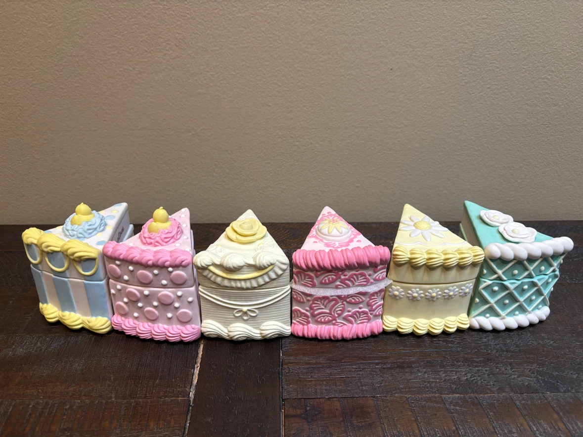 $20all~ Set of 6 Hallmark Trinket Boxes - photo 3