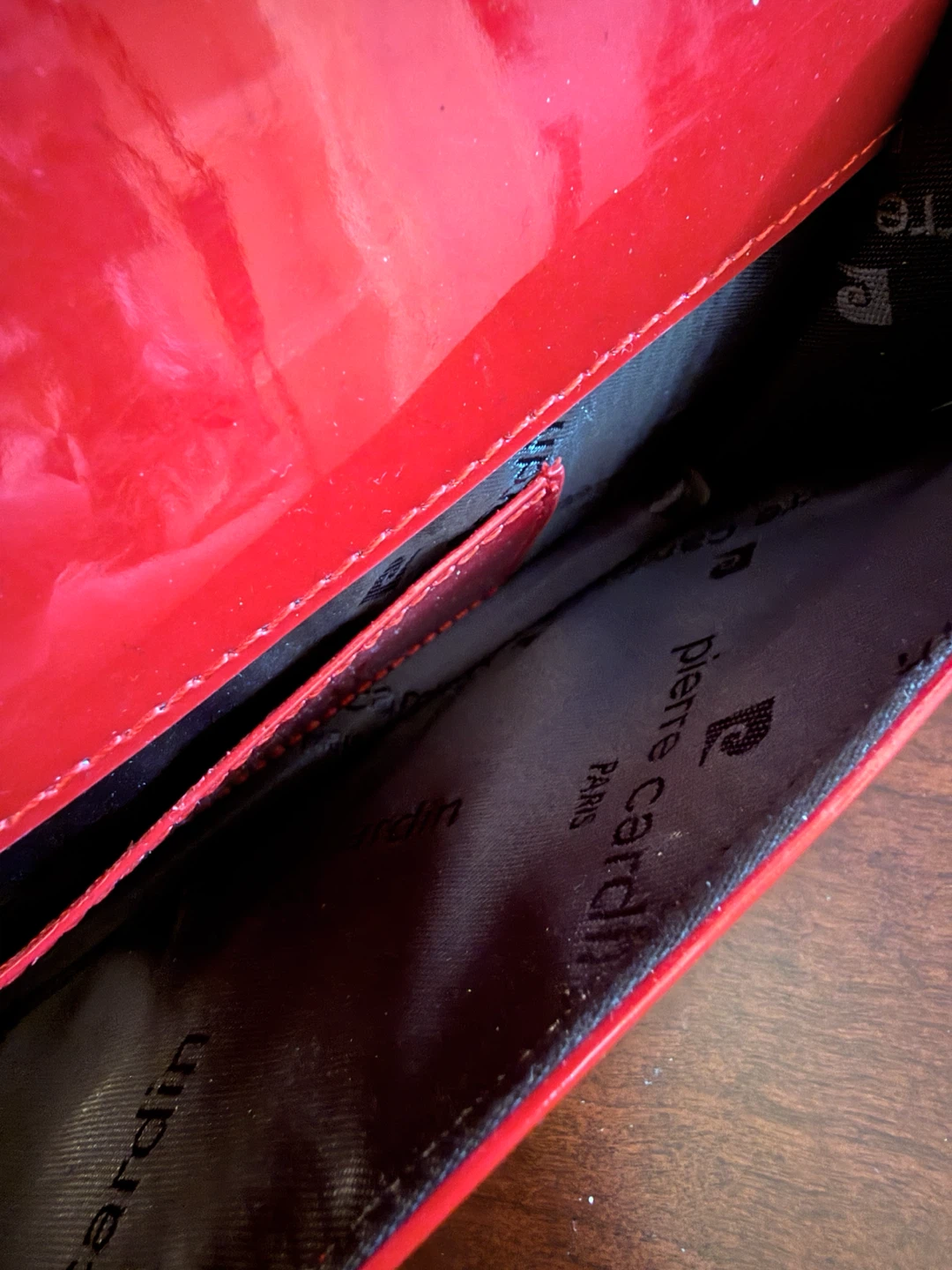 Pierre Cardin red Patent Leather Clutch Wallet with Chain - photo 3