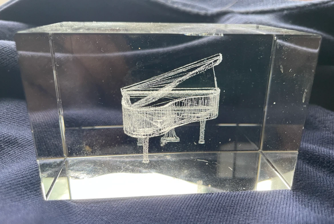 3D Crystal engraving of grand piano - photo 3