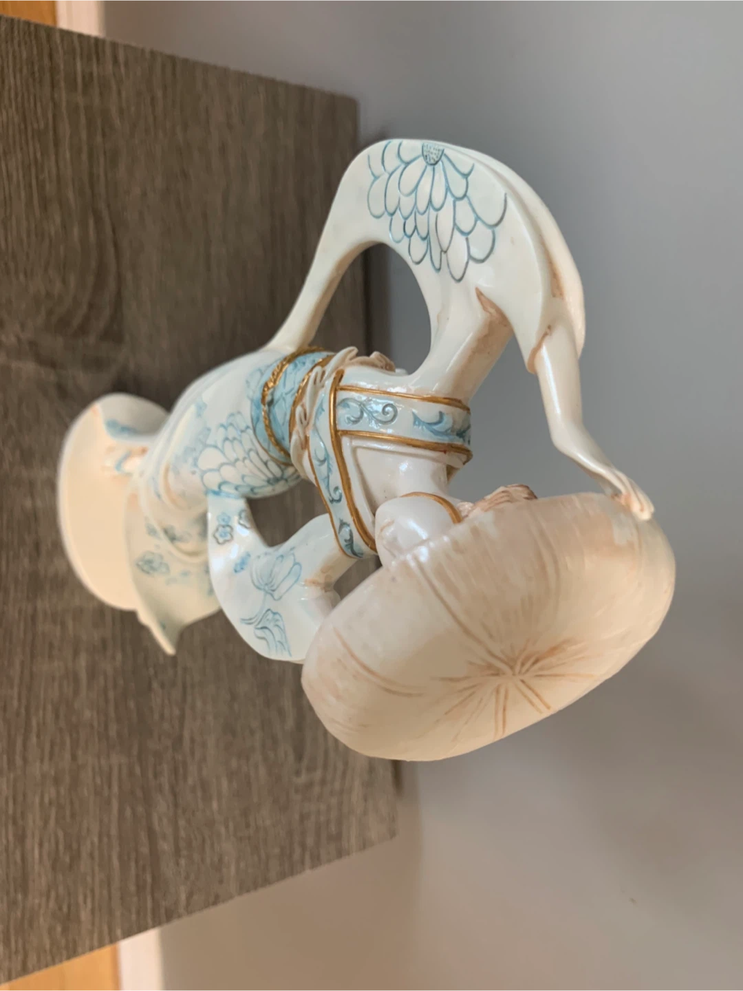 New- porcelain Geisha Figurine - photo 5