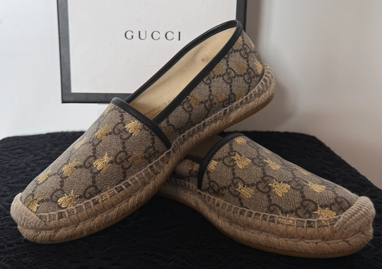 Gucci GG Bee Women’s Flats US 7.5 (EU 37.5) Authentic