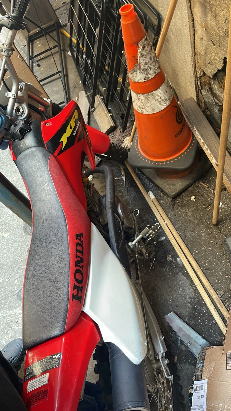 Honda XR80R Dirt Bike - photo 2