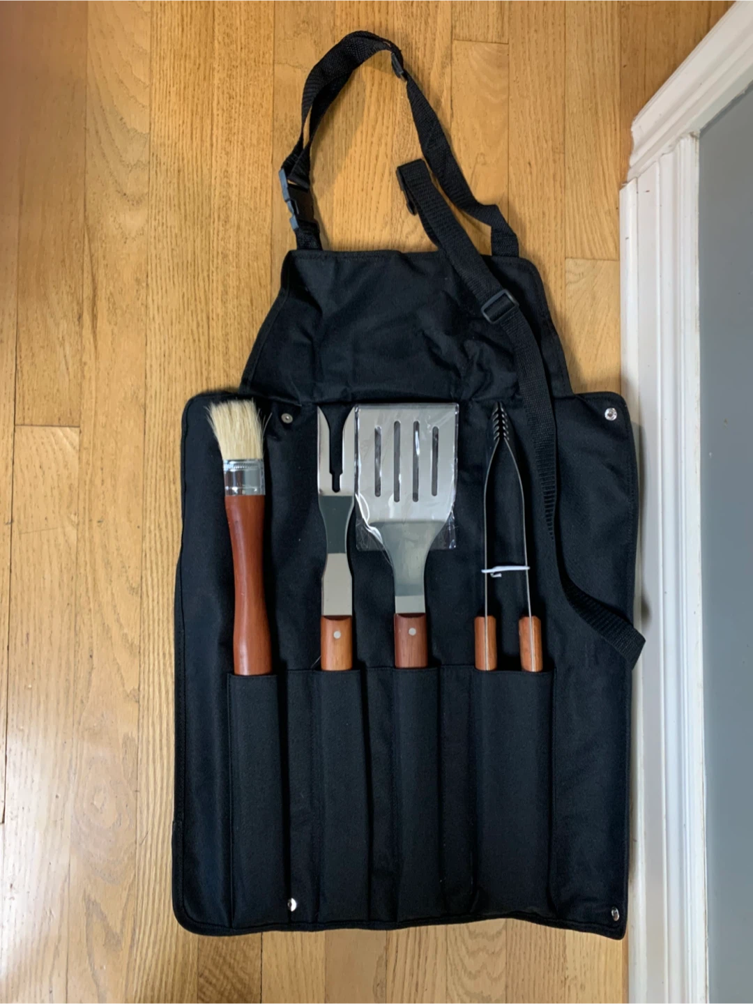 New- 4 Piece BBQ Tool Set with Apron - photo 2