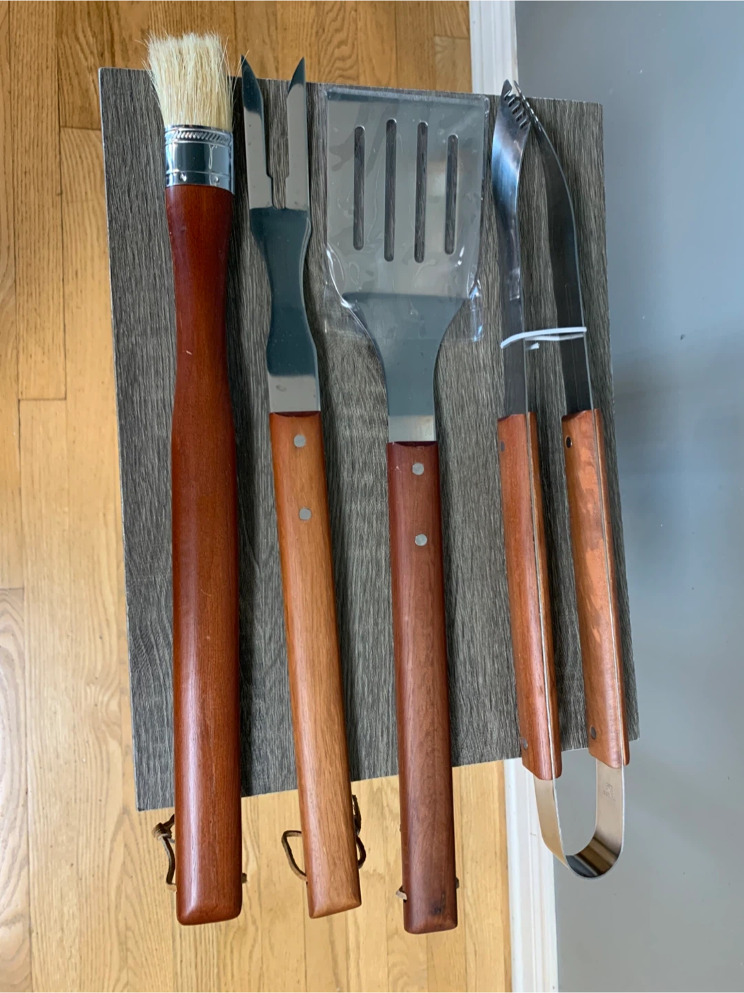 New- 4 Piece BBQ Tool Set with Apron - photo 3