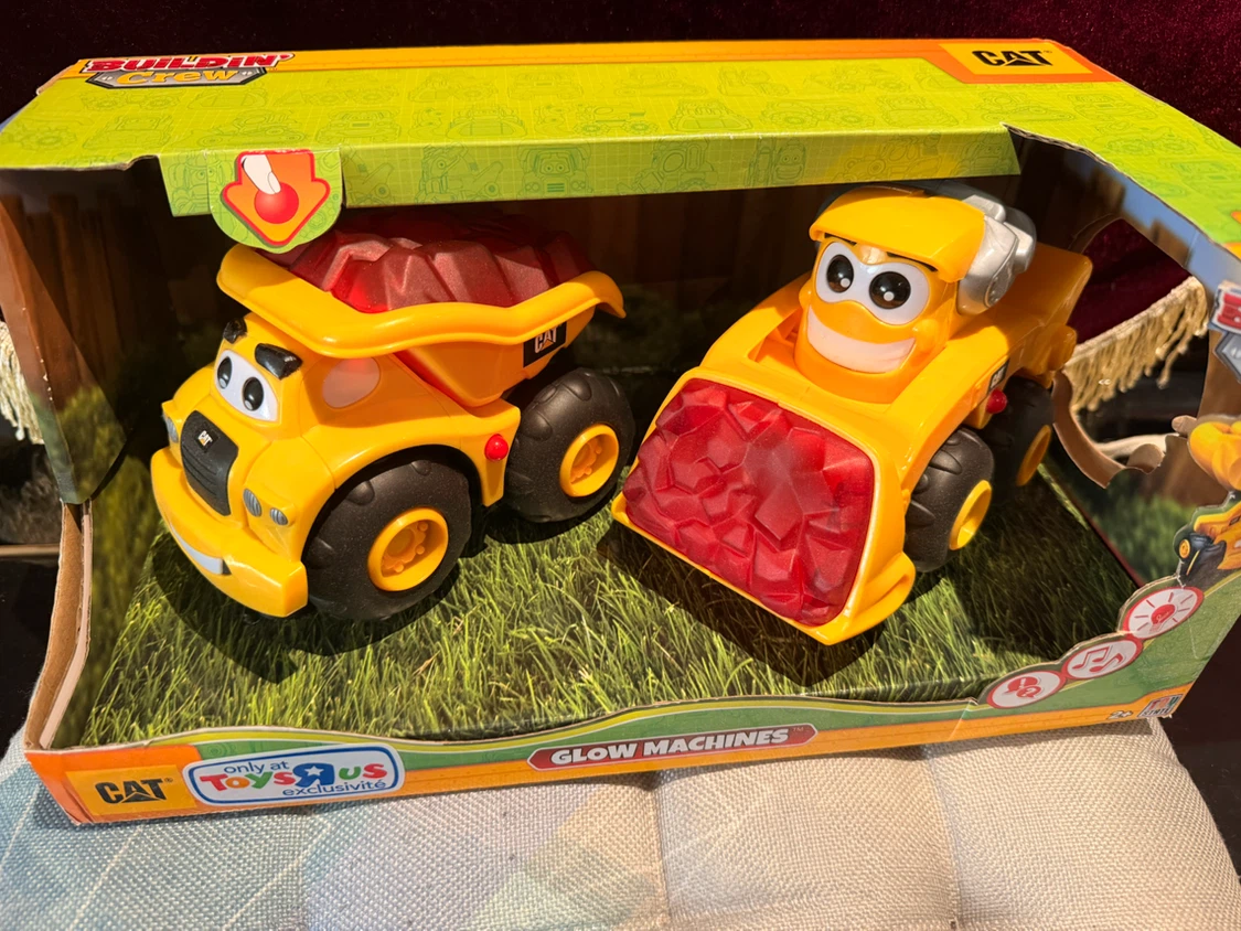 CAT Haulin' Harry & Mighty Marcus Toy Set