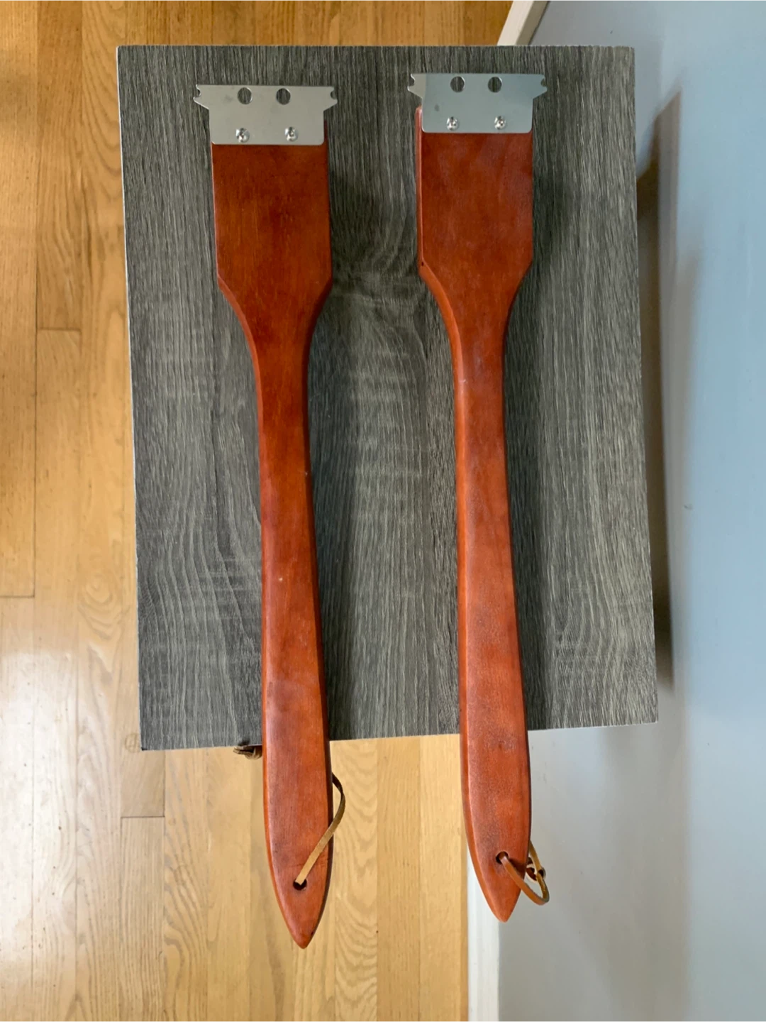 New-Set of 2 Wooden Handle Grill Brushes - photo 2