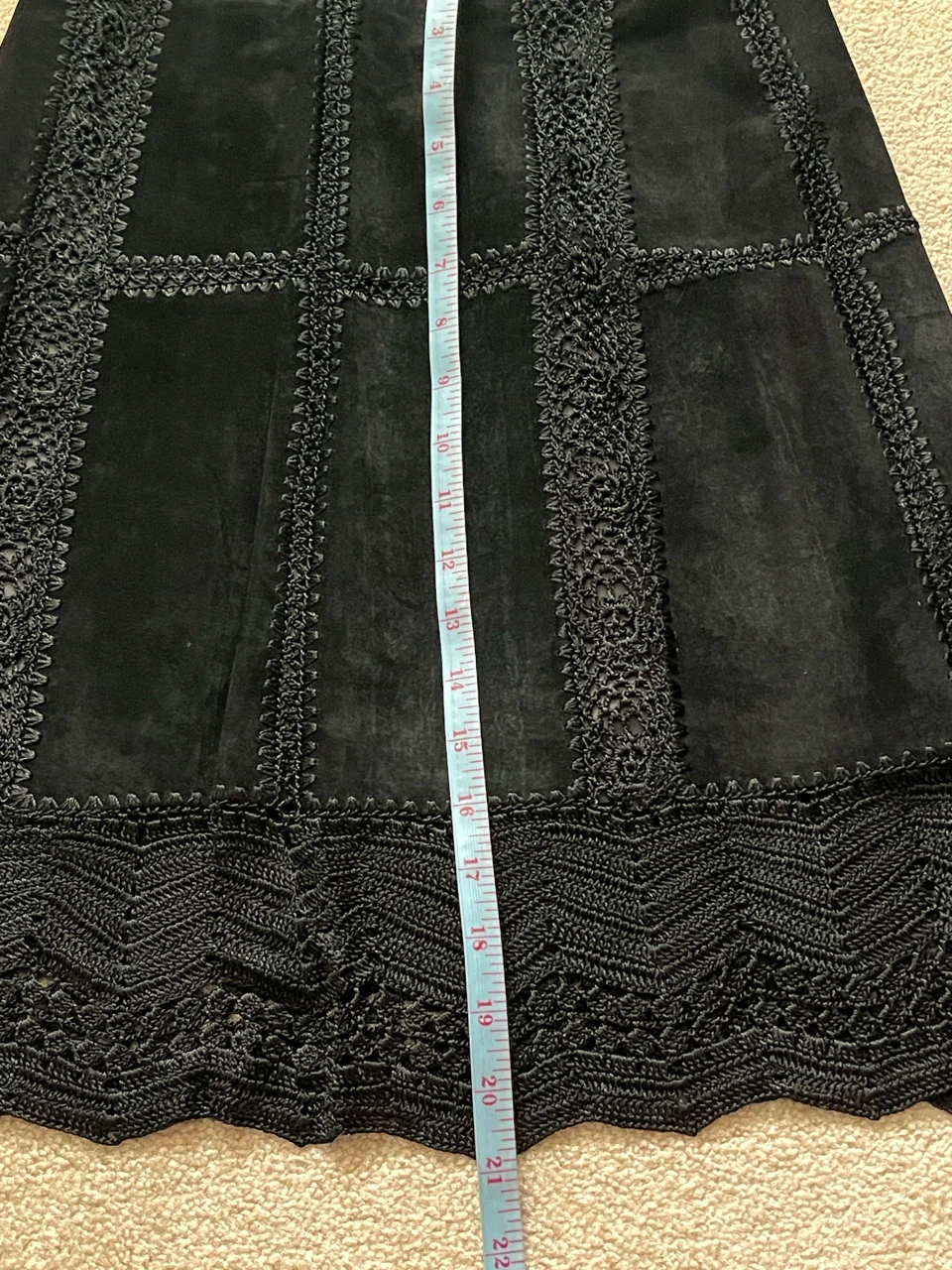 Danier Black Suede Skirt with Crochet Detail - photo 5