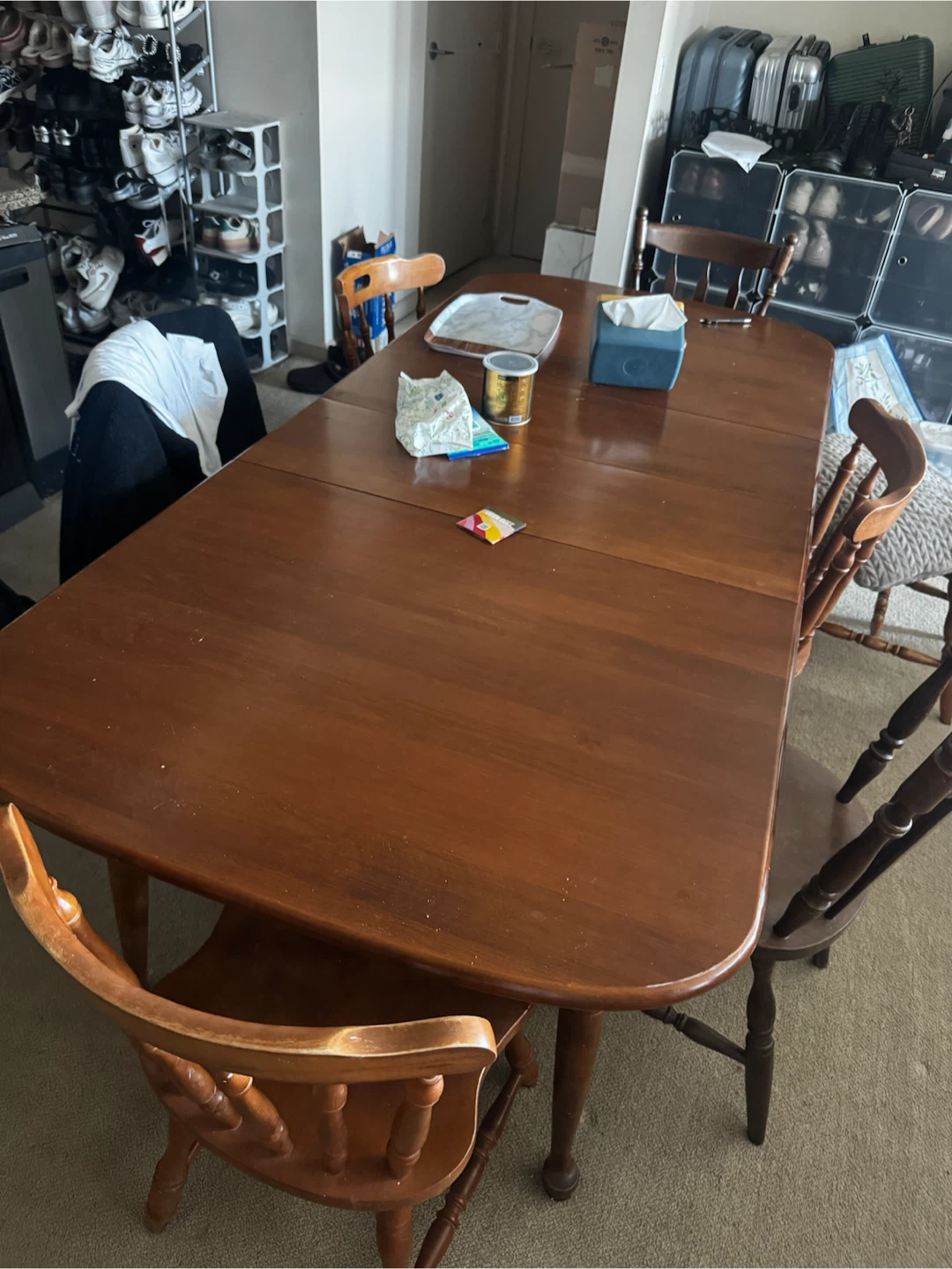 Expandable Dining Table and 8Chairs
