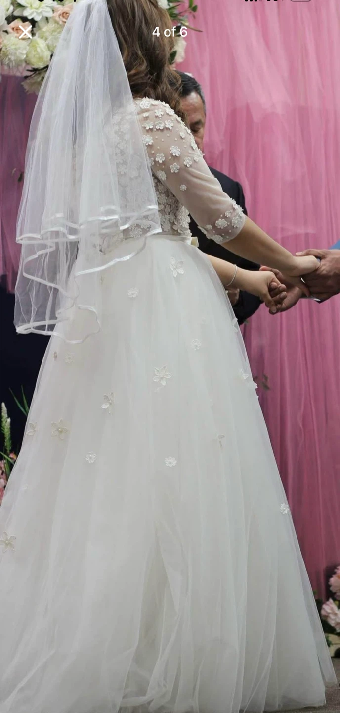 Whimsical Floral Lace and Tulle Wedding Dress Gown - photo 3