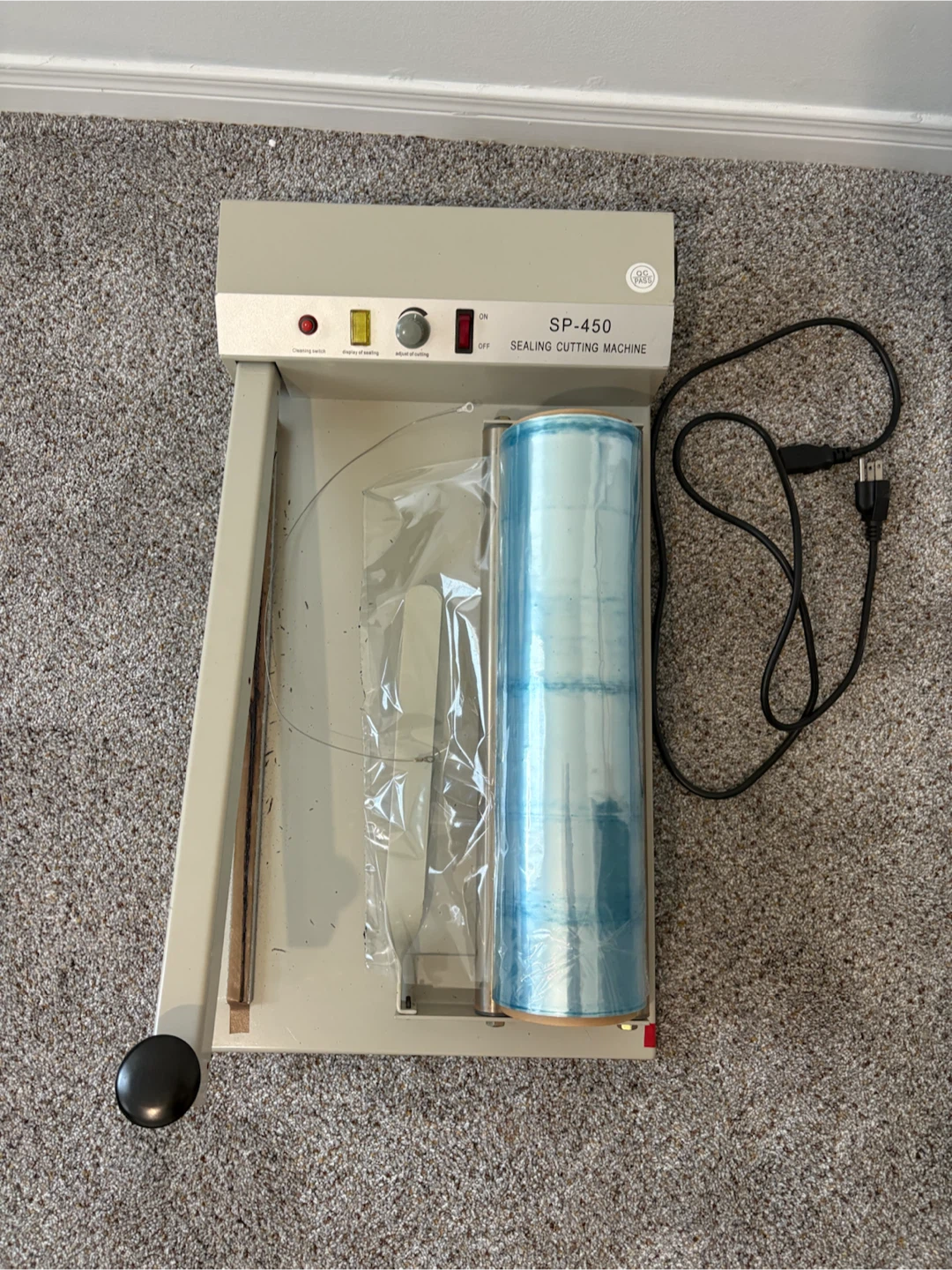 PVC Shrink Film Sealing Machine SP-450 with Film