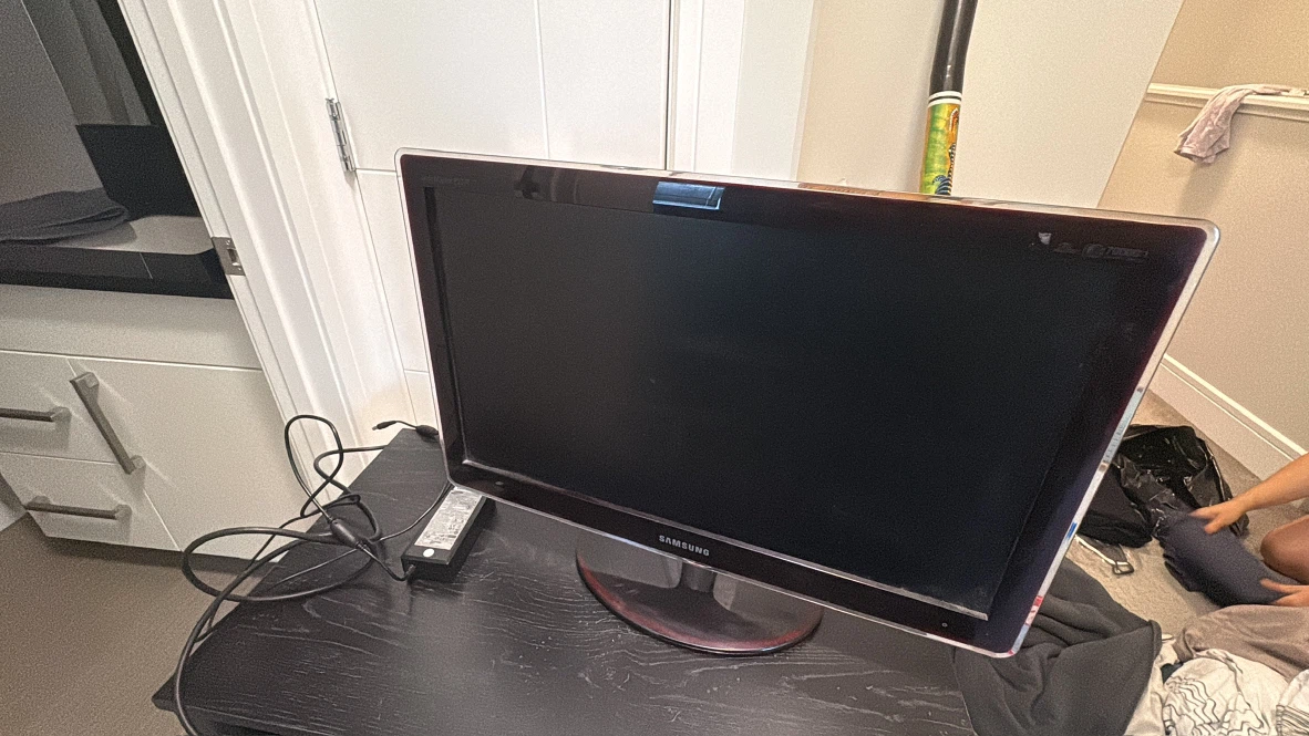 Samsung SyncMaster P2370 Monitor - photo 3