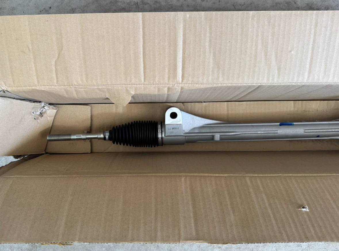 New Toyota RAV4 Steering Rack and Pinion Assembly - photo 2
