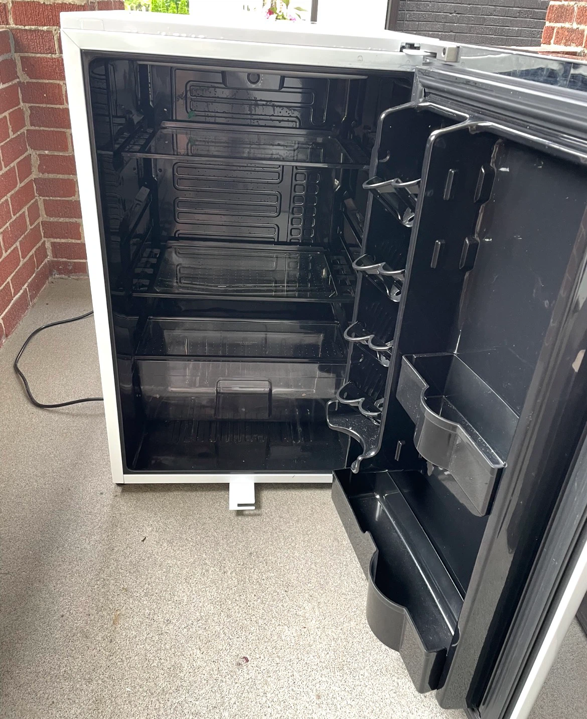 Danby Refrigerator - photo 2
