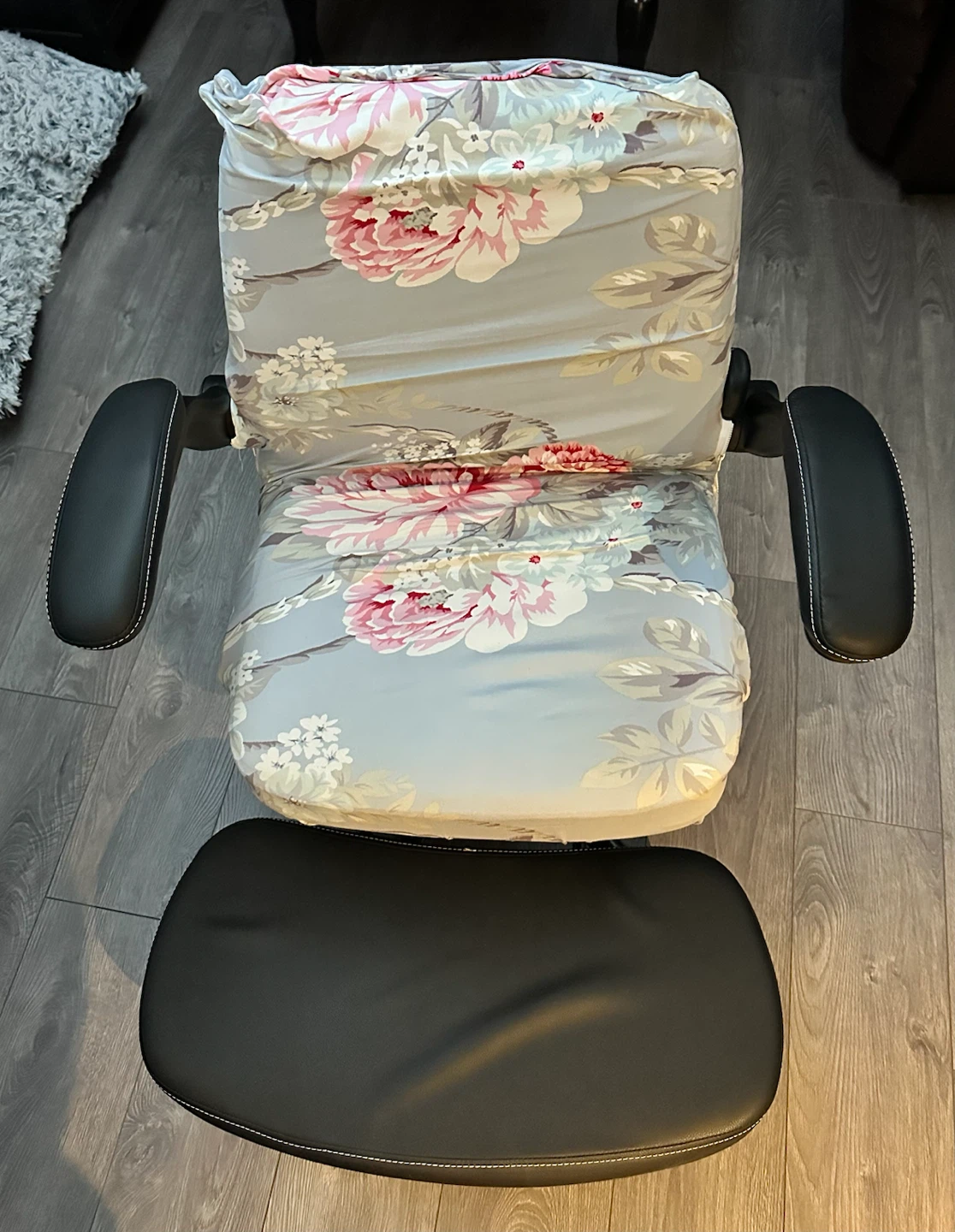 Cross Legged Office Chair