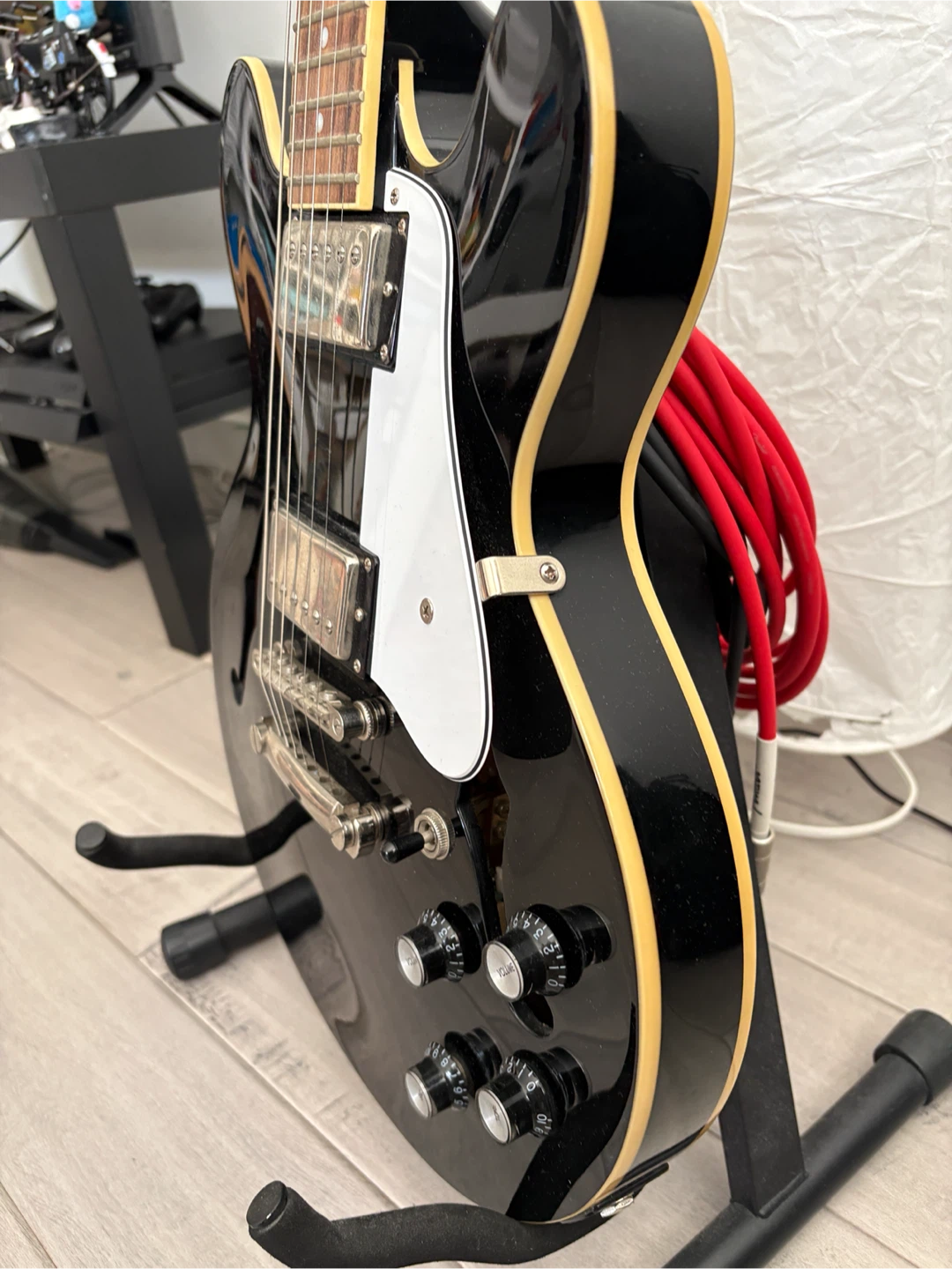 Epiphone ES-339 Electric Guitar - photo 2