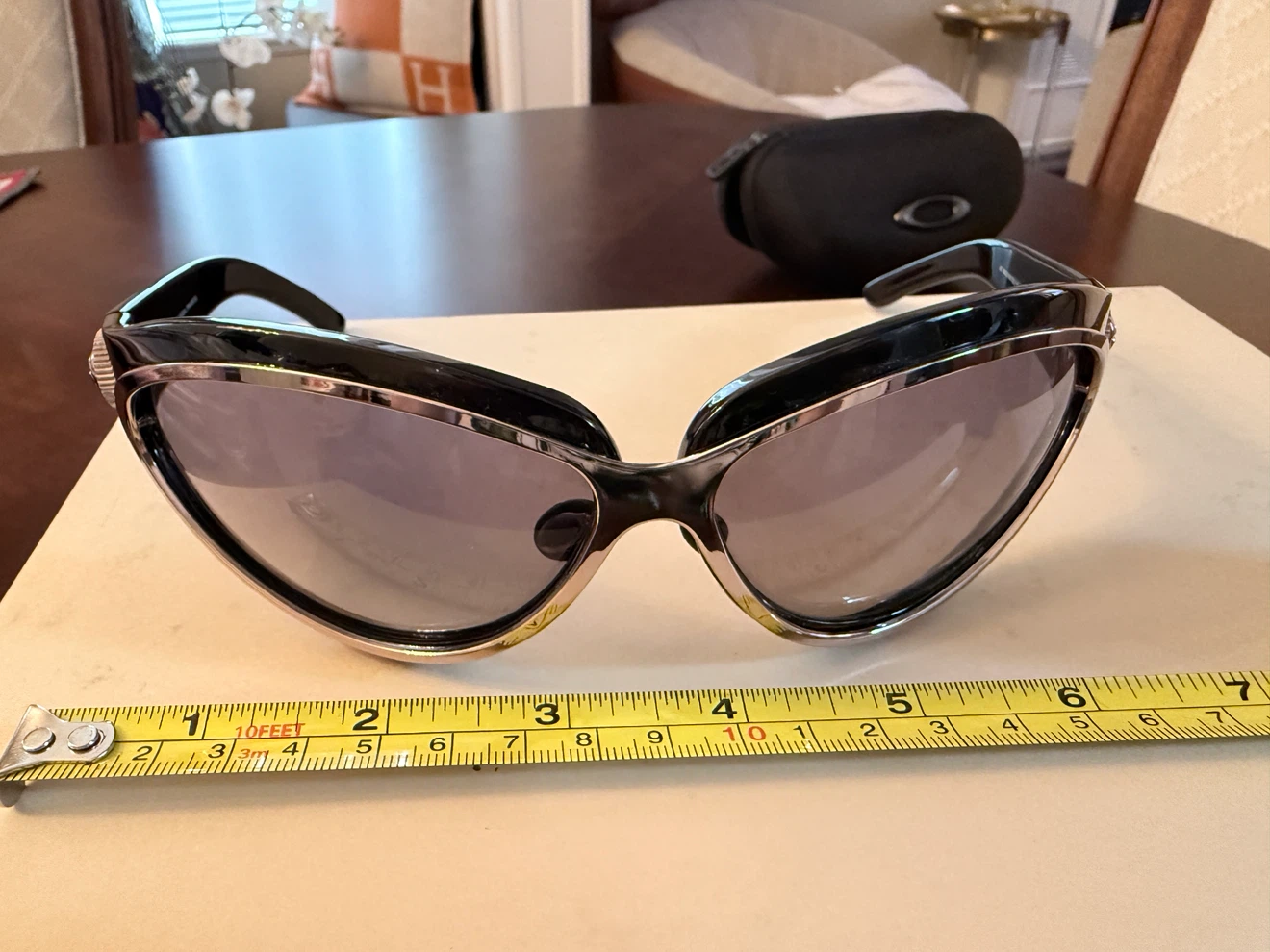 Balenciaga Paris Sunglasses with Case - photo 5