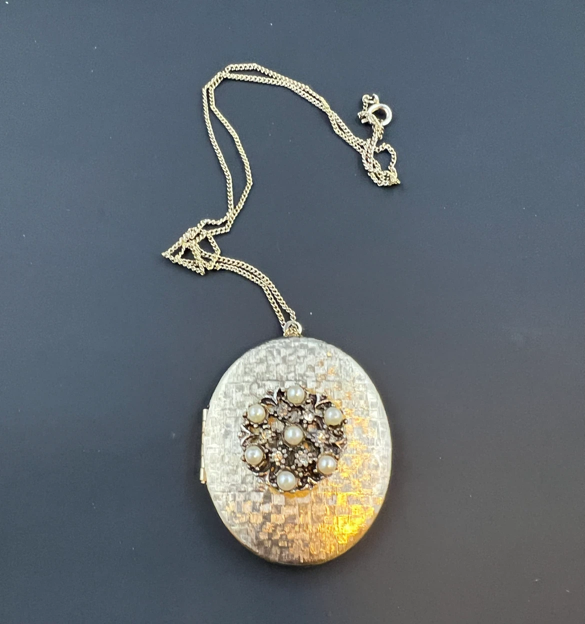 Vintage Gold-Tone Oval Locket Necklace