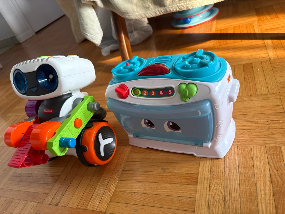 Fisher-Price Robot & Pretend Kitchen Playset