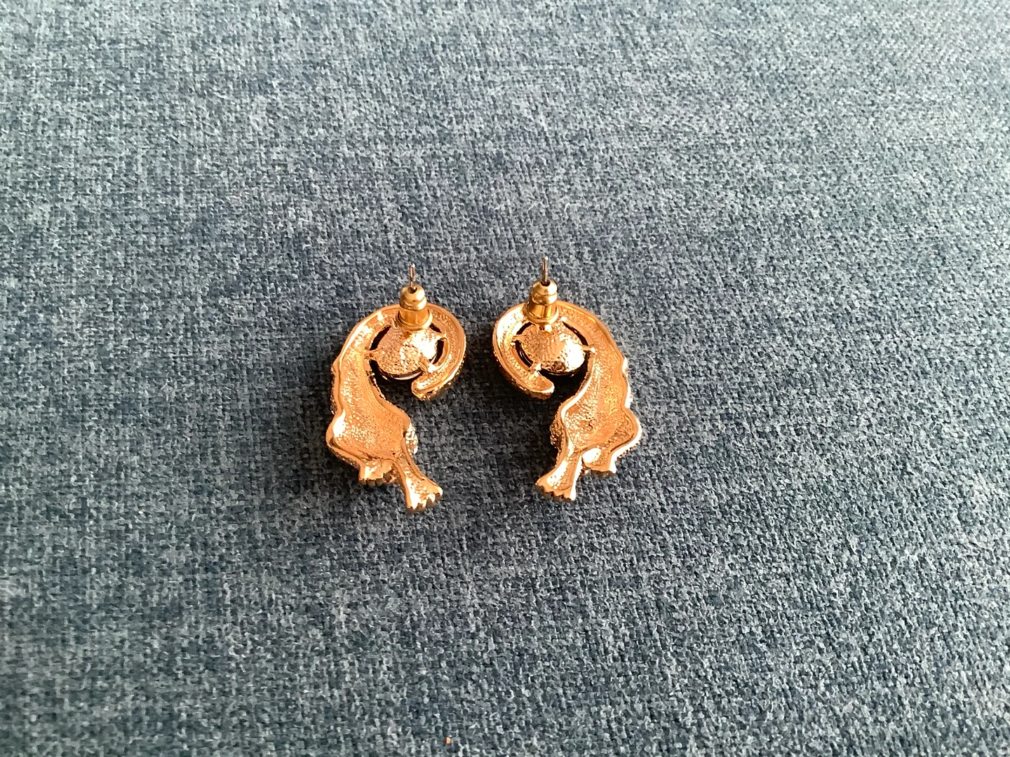 Sweet Gold Tone Tiger Earrings w Clear Crystals & Rhinestones 🐞 - photo 4