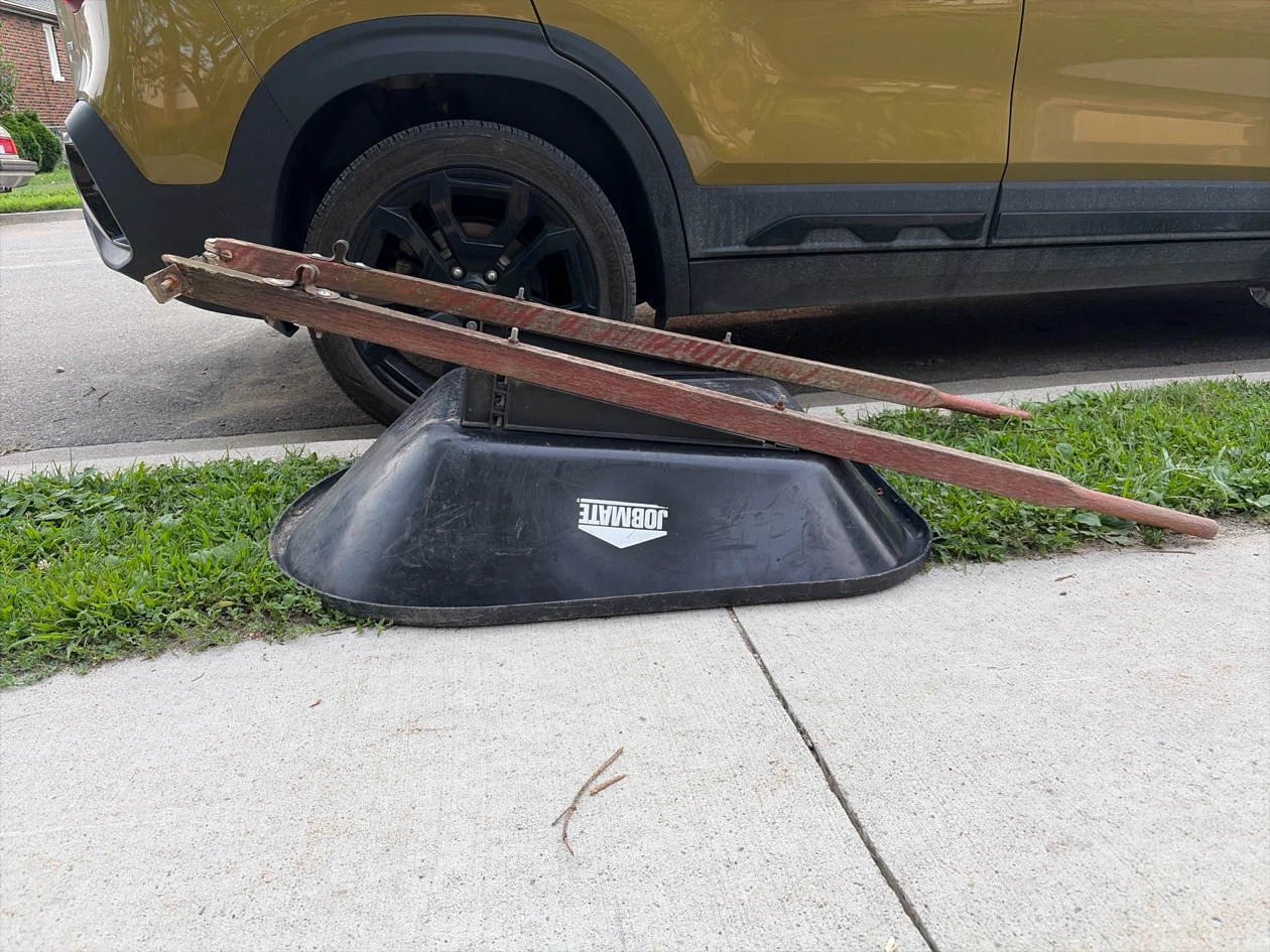 Wheelbarrow for parts - photo 3
