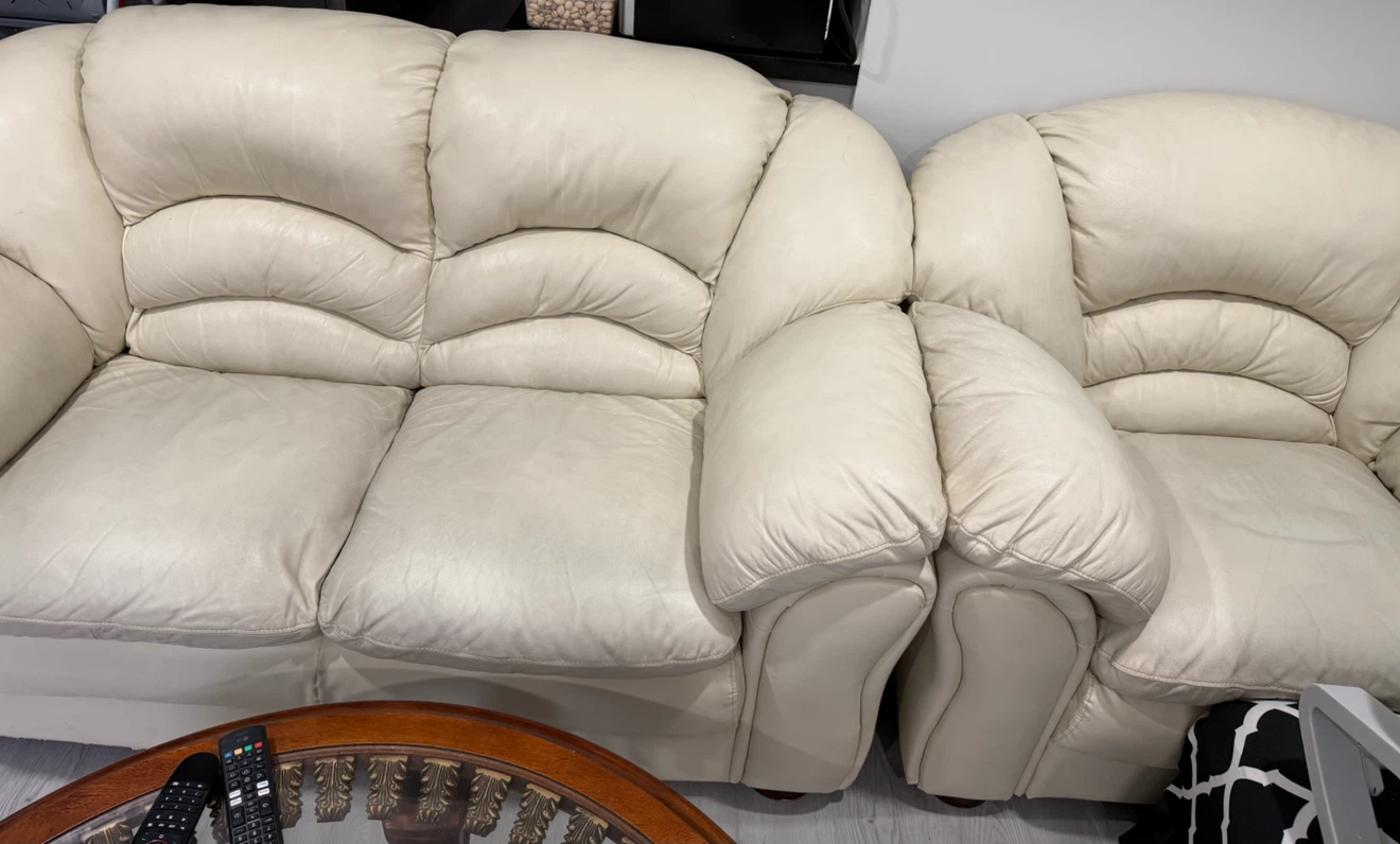 Cream Leather Sofa Set - photo 2