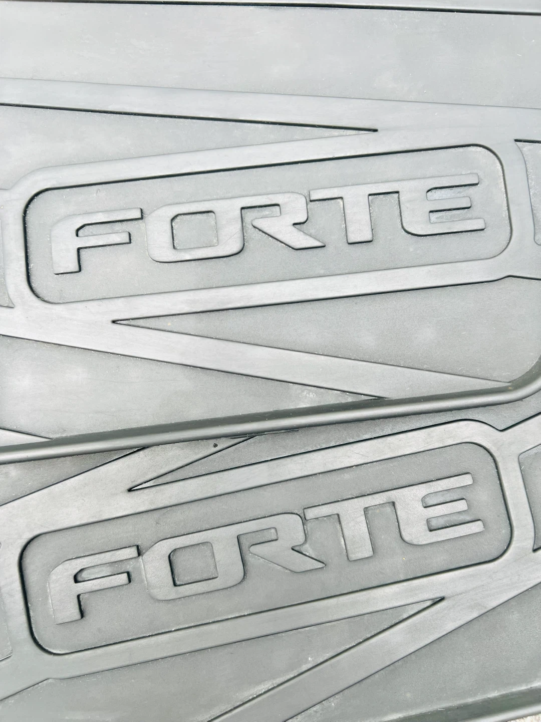 OEM Kia Forte All-Weather Floor Mats + trunk mats if needed - photo 3