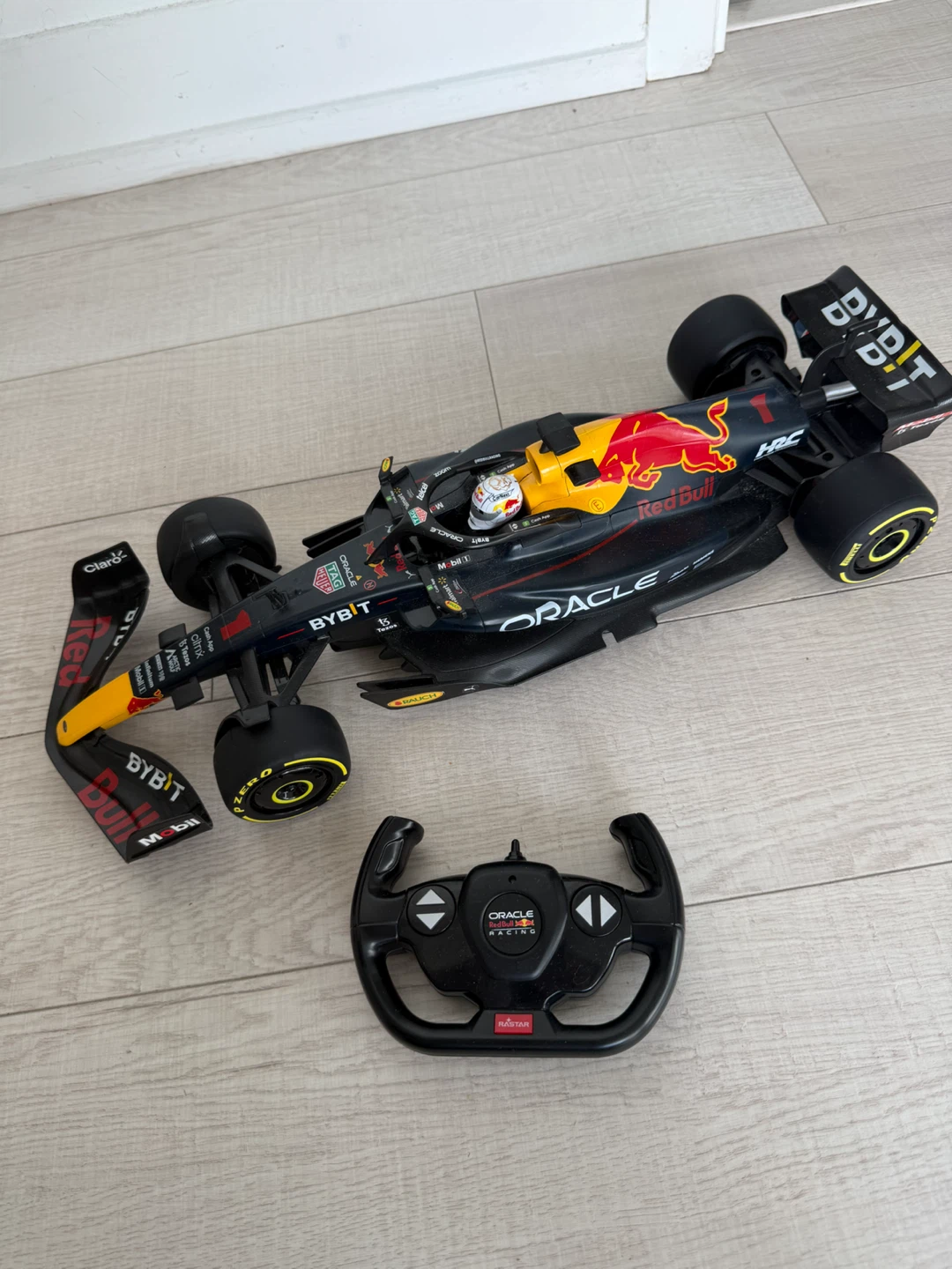 Remote Control Race Car 1:12 RB18