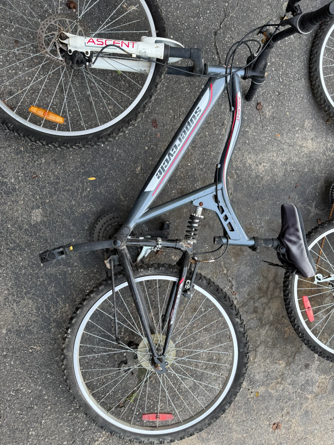 2 mountain bikes - photo 2