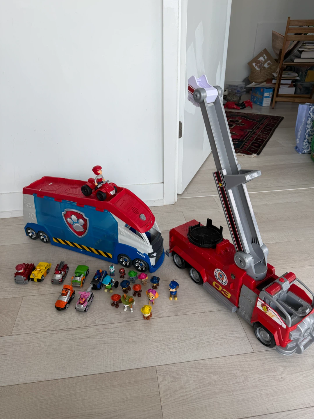 Paw Patrol toys lot - photo 2