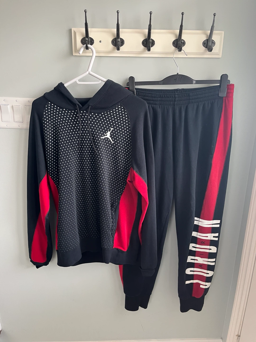 Jordan Black & Red Hoodie and Sweatpants Set