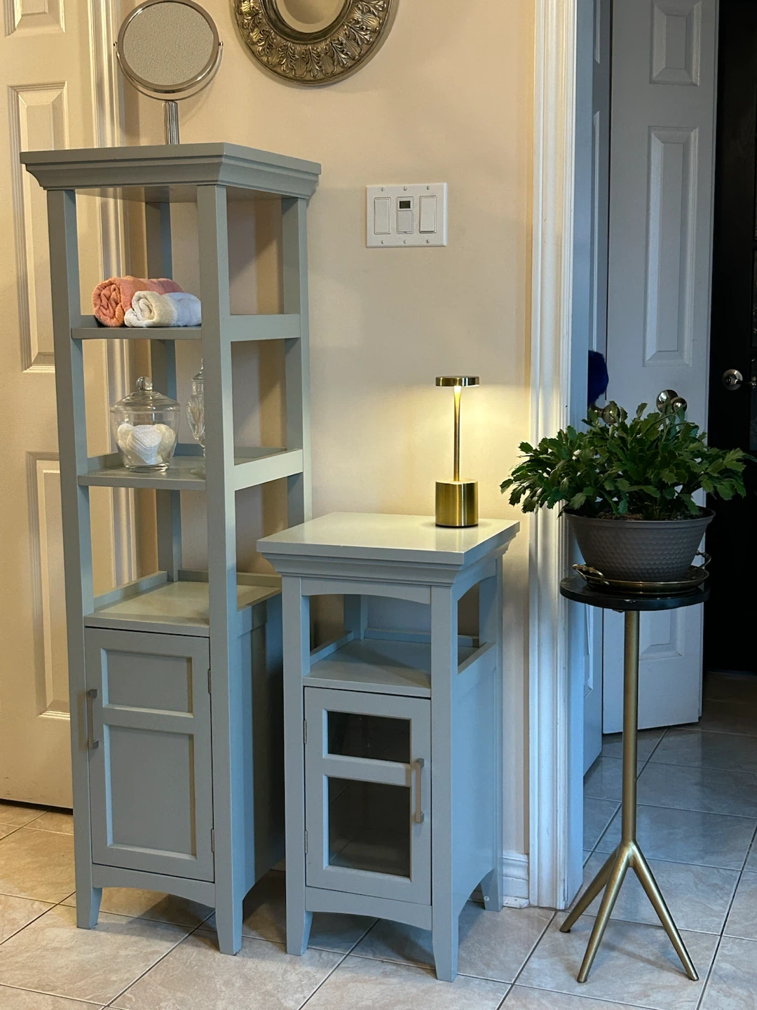 Light grey Storage Cabinets with Door/set of 2 - photo 2