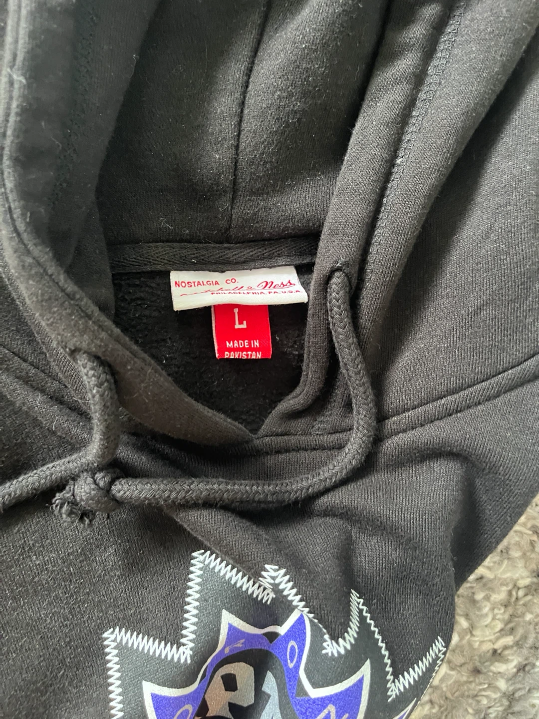 Nostalgia Co. Toronto Raptors Hoodie - Large - photo 3
