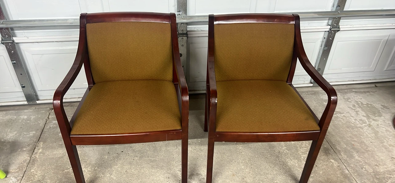 Set of 2 Wooden Accent Chairs - photo 3